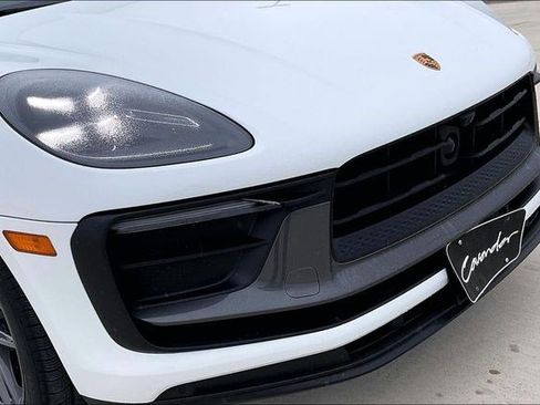 Used 2024 Porsche Macan image 33