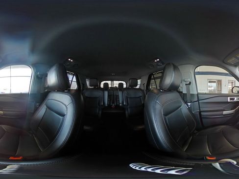 Used 2024 Ford Explorer Limited image 45
