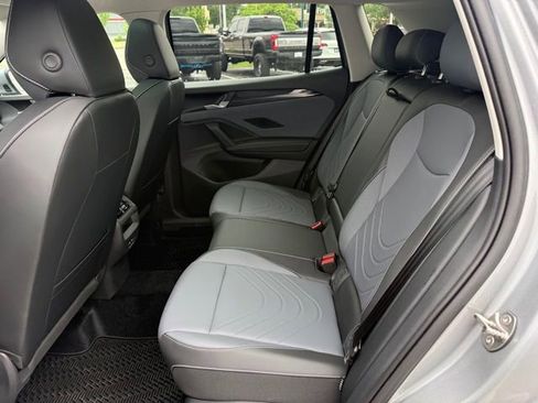 New 2026 Volkswagen Tiguan SE FWD image 14
