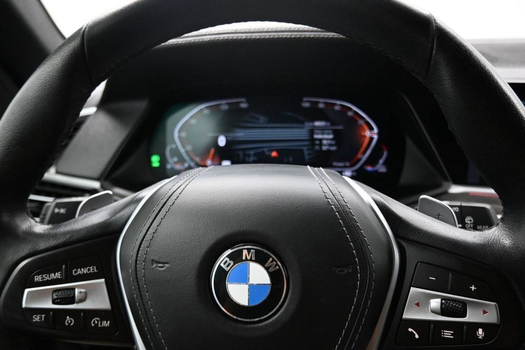 Used 2023 BMW X5 xDrive40i AWD/4WD image 17