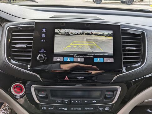 Used 2021 Honda Pilot Elite image 29