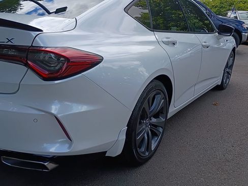 Used 2022 Acura TLX w/ A-SPEC Pkg FWD image 4