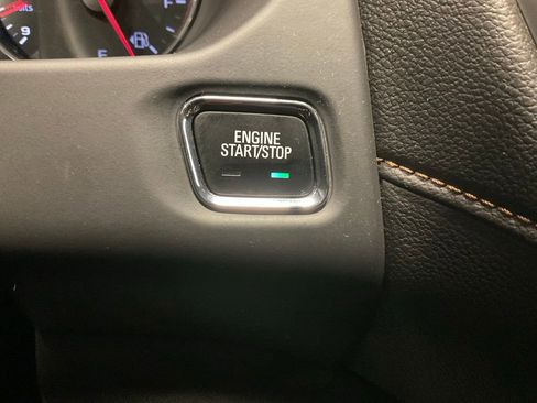 Used 2021 GMC Acadia AT4 w/ Technology Package image 15