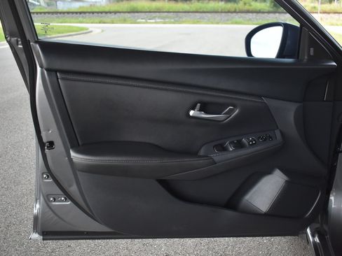 Used 2025 Nissan Sentra SV w/ Trunk Package FWD image 12