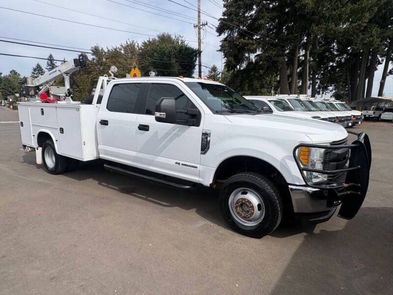 Used 2017 Ford F350 XL w/ Power Equipment Group AWD/4WD image 1