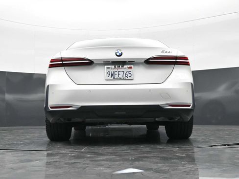Used 2026 BMW 530i RWD image 29