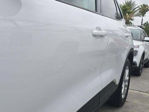 Used 2022 Ford Escape SE FWD image 11