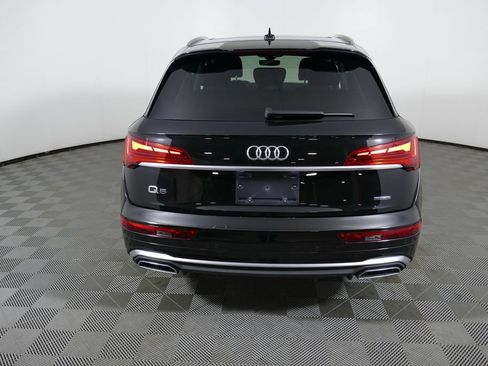 Used 2023 Audi Q5 2.0T Premium w/ Convenience Package AWD/4WD image 4