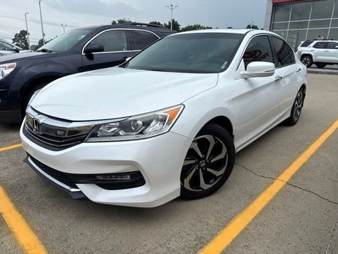 Used 2017 Honda Accord EX-L image 1
