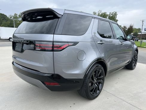 Certified 2023 Land Rover Discovery S R-Dynamic image 6