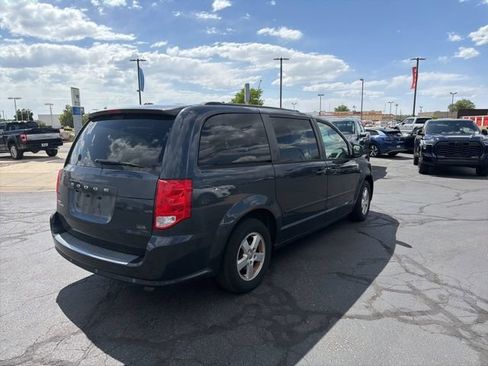 Used 2013 Dodge Grand Caravan SXT w/ Entertainment Group 1 FWD image 8