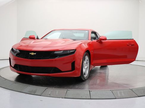 Used 2023 Chevrolet Camaro LT image 11