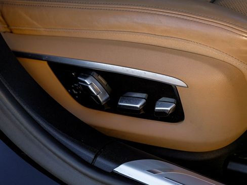 Used 2016 BMW 750i xDrive image 38