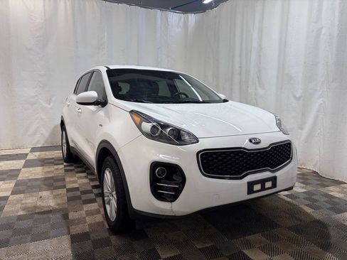 Used 2019 Kia Sportage LX AWD/4WD image 3