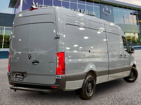 Used 2026 Mercedes-Benz Sprinter 2500 image 9