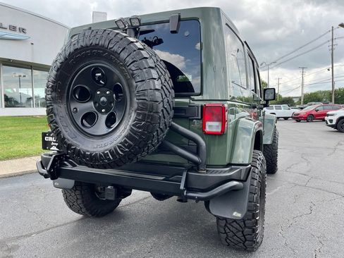 Used 2014 Jeep Wrangler Unlimited Rubicon w/ Connectivity Group AWD/4WD image 70