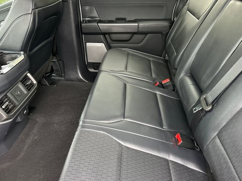 New 2025 Ford F150 Lariat w/ Equipment Group 501A Mid image 12