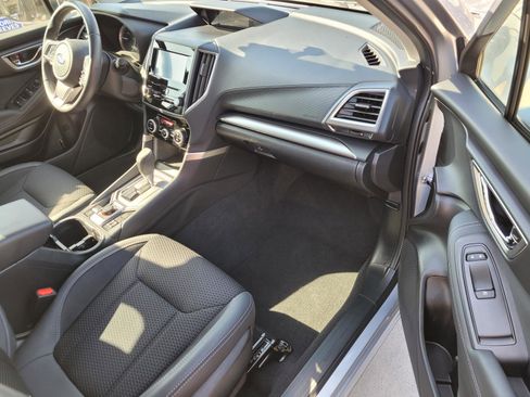 Used 2023 Subaru Forester Premium image 24