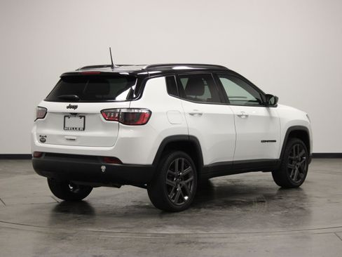 Used 2026 Jeep Compass Limited AWD/4WD image 8