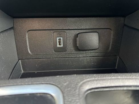 Used 2018 Ford Escape SE FWD image 33