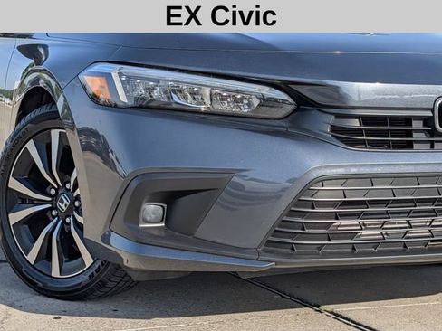 Used 2024 Honda Civic EX image 3