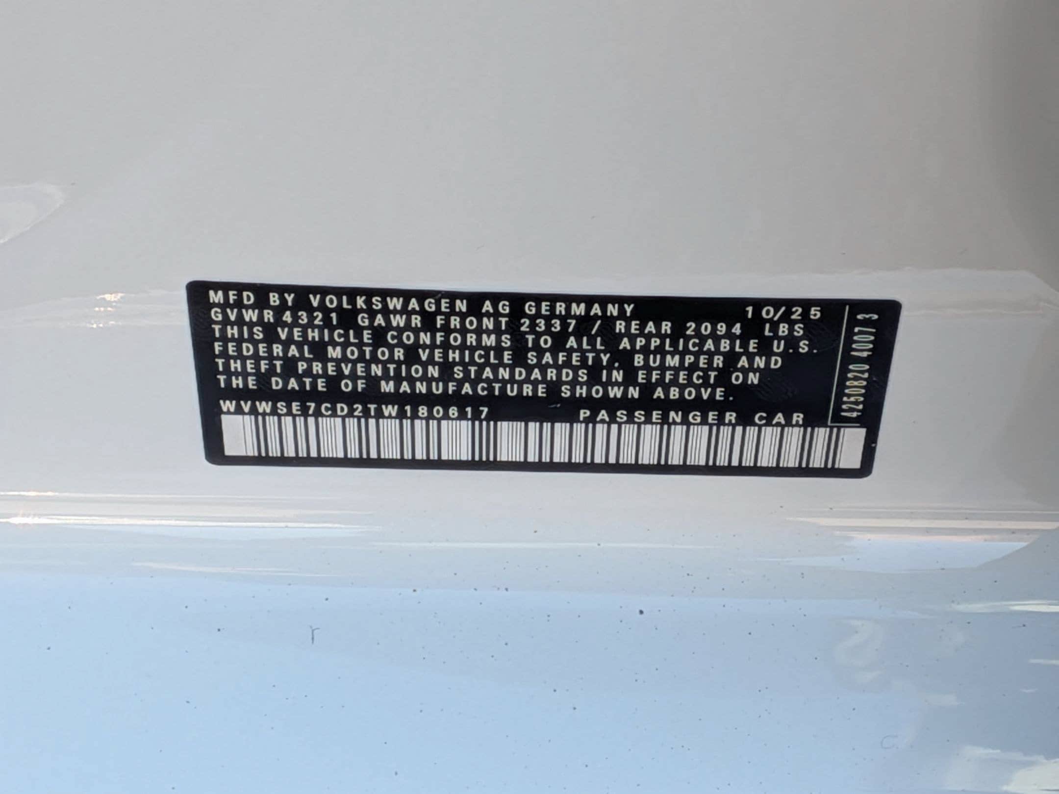 New 2026 Volkswagen GTI SE FWD image 38