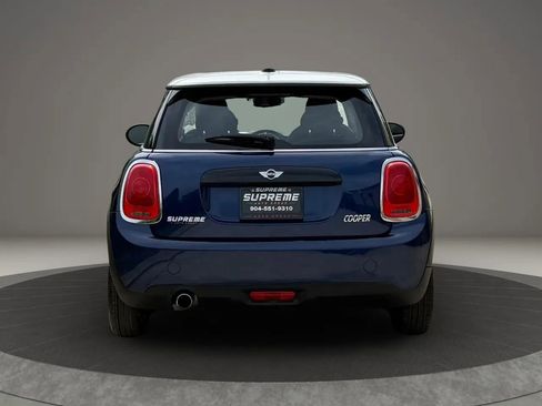 Used 2017 MINI Cooper 2-Door Hardtop FWD image 4