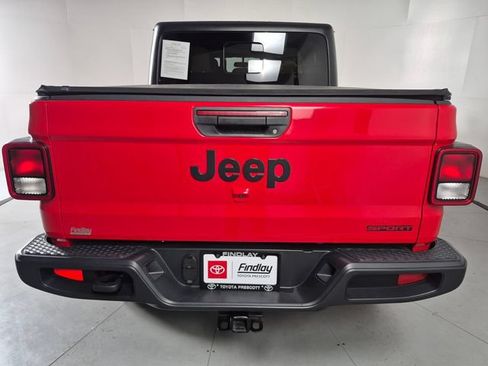 Used 2020 Jeep Gladiator Sport w/ Quick Order Package 24S AWD/4WD image 13