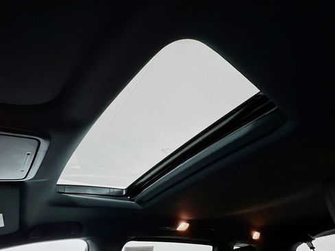 Used 2025 Honda Odyssey Sport-L image 19