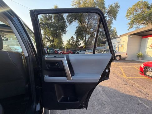 Used 2012 Toyota 4Runner SR5 w/ Convenience Pkg AWD/4WD image 26