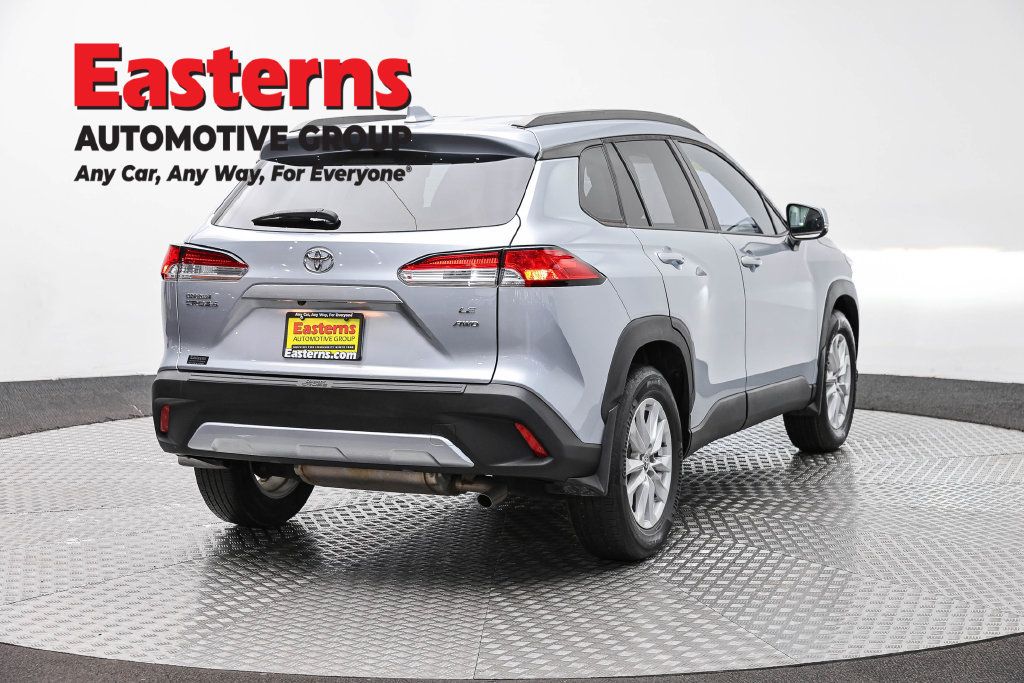 Used 2022 Toyota Corolla Cross LE AWD/4WD image 7