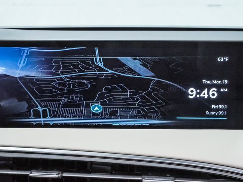 Certified 2026 Genesis GV70 2.5T Advanced image 17