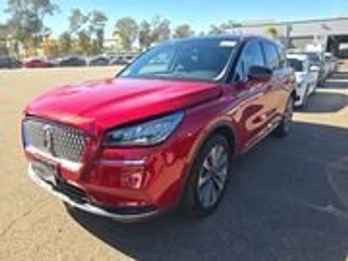 Used 2022 Lincoln Corsair Reserve image 2