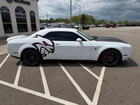 Used 2019 Dodge Challenger SRT Hellcat Redeye RWD image 4