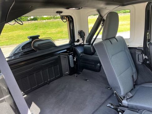 Used 2025 Jeep Wrangler Unlimited Sport AWD/4WD image 33