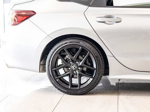 Used 2025 Honda Civic Sport image 11