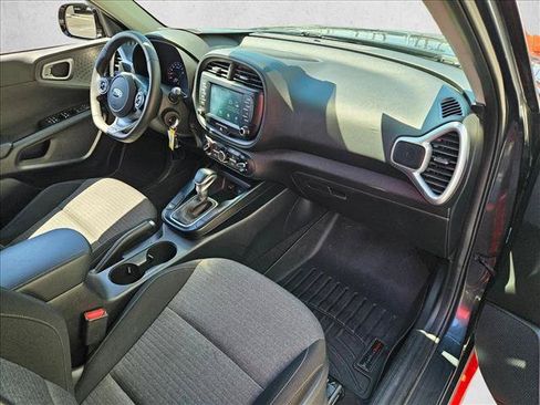 Used 2020 Kia Soul GT-Line FWD image 20