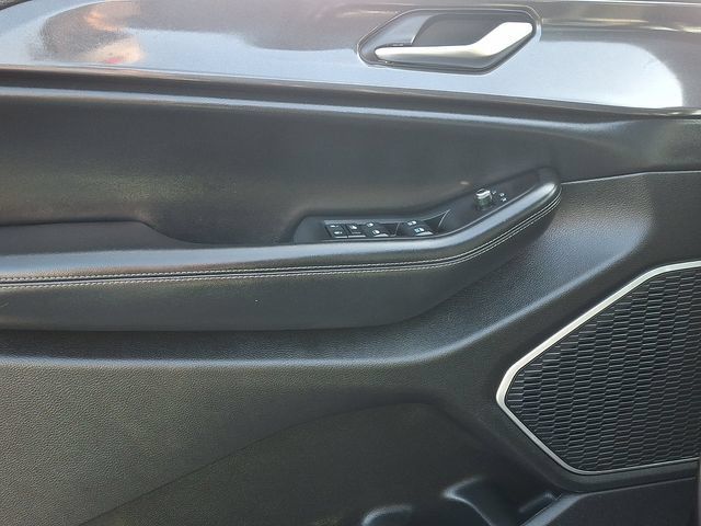 Used 2022 Jeep Grand Cherokee Altitude AWD/4WD image 14