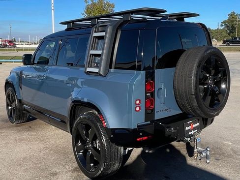 Used 2022 Land Rover Defender 110 X-Dynamic HSE image 6