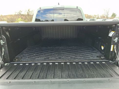 Used 2023 Toyota Tacoma TRD Off-Road image 27