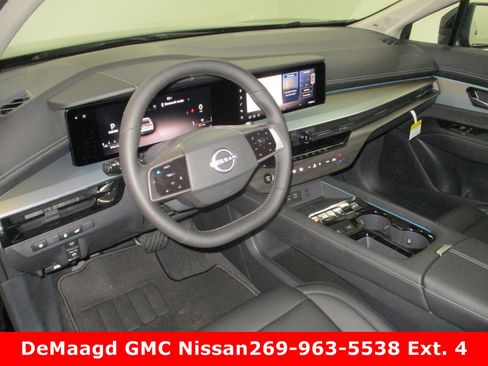 New 2025 Nissan Murano SL image 18