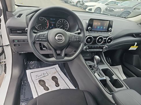 Used 2025 Nissan Sentra S FWD image 21
