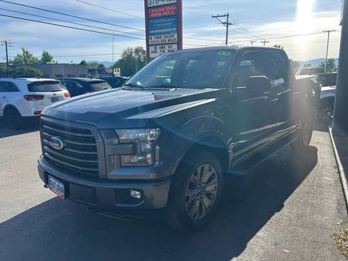 Used 2017 Ford F150 XLT w/ Equipment Group 302A Luxury AWD/4WD image 37