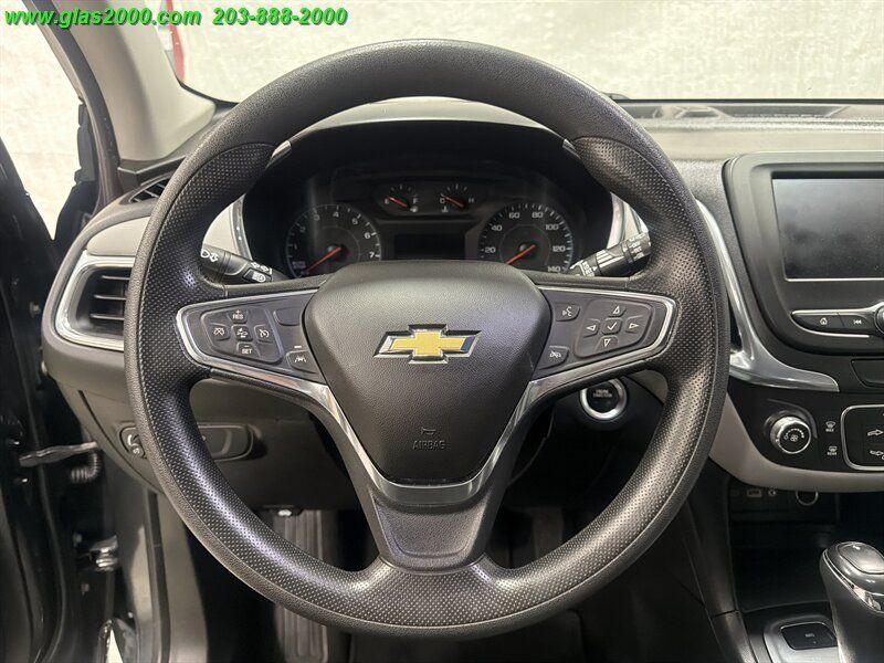 Used 2020 Chevrolet Equinox LS AWD/4WD image 4