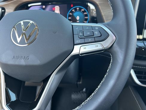 New 2026 Volkswagen Atlas SE FWD image 20