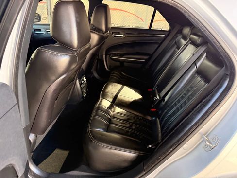 Used 2020 Chrysler 300 S image 18