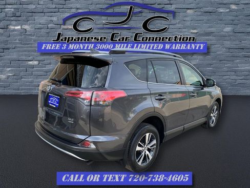 Used 2018 Toyota RAV4 XLE image 11