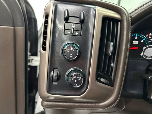Used 2018 GMC Sierra 1500 Denali w/ Denali Ultimate Package AWD/4WD image 34