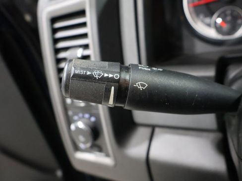 Used 2019 RAM 1500 Express w/ Express Value Package image 36