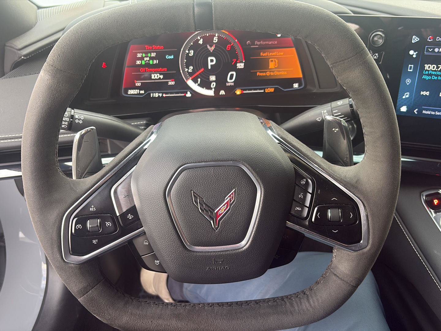 Used 2024 Chevrolet Corvette Stingray Preferred Cpe w/ Z51 Performance Package RWD image 16
